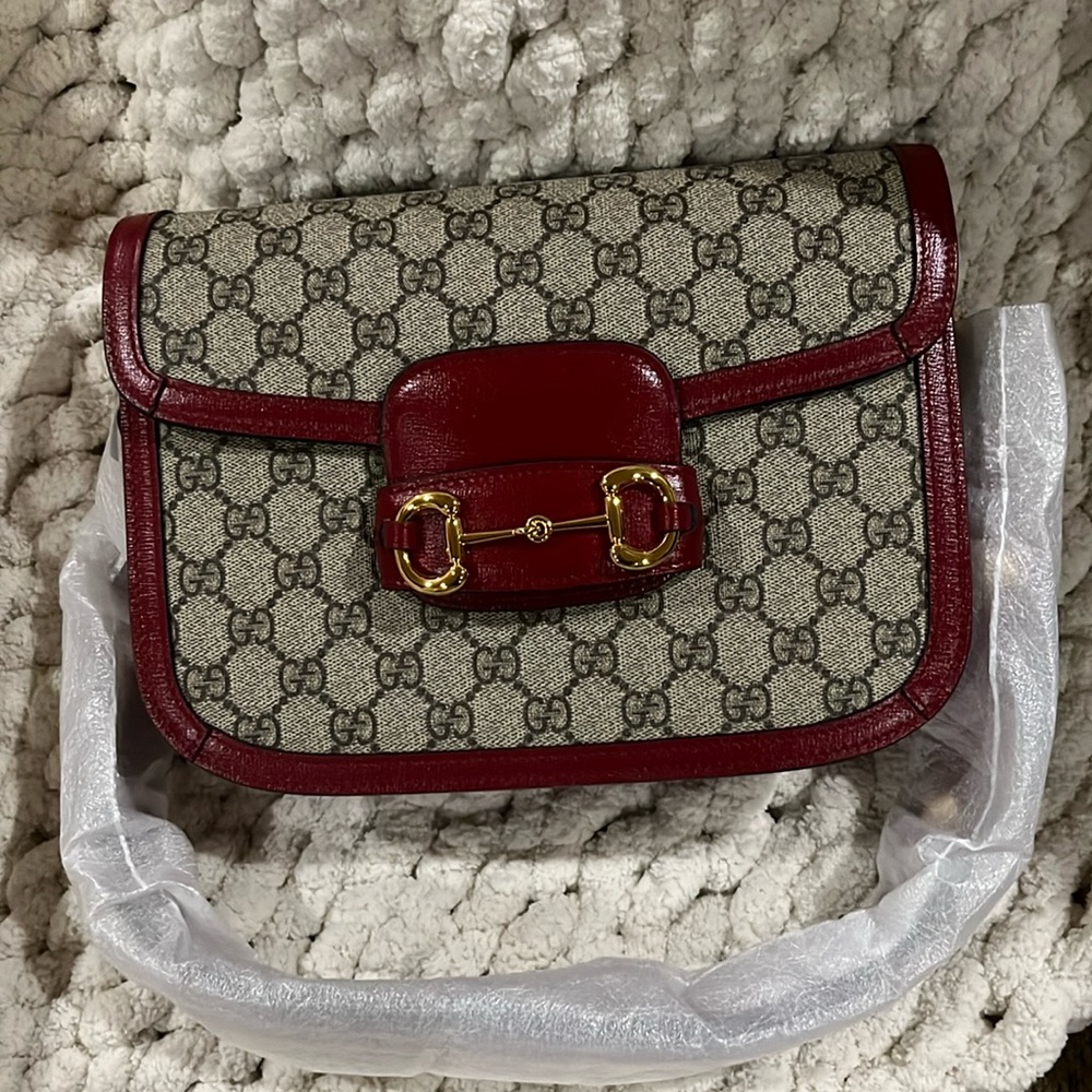 Gucci GG supreme